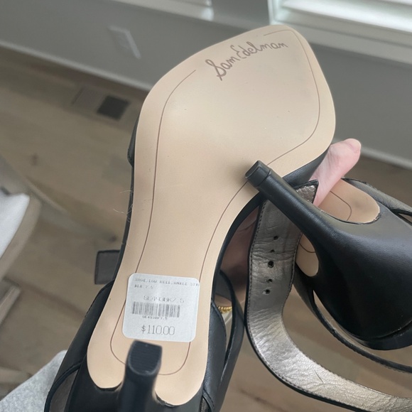 Sam Edelman Okala Black Pointed Toe Heel with Thick Ankle Strap - 7.5 - Picture 5 of 7